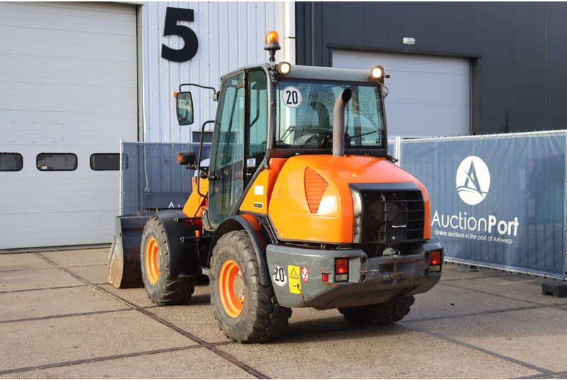 Komatsu - Kolesový nakladač: obrázok 4 Komatsu - Kolesový nakladač: obrázok 4