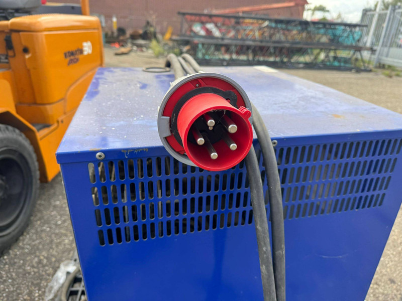 Komatsu FB30EX-8 - Elektrický vysokozdvižný vozík: obrázok 3 Komatsu FB30EX-8 - Elektrický vysokozdvižný vozík: obrázok 3