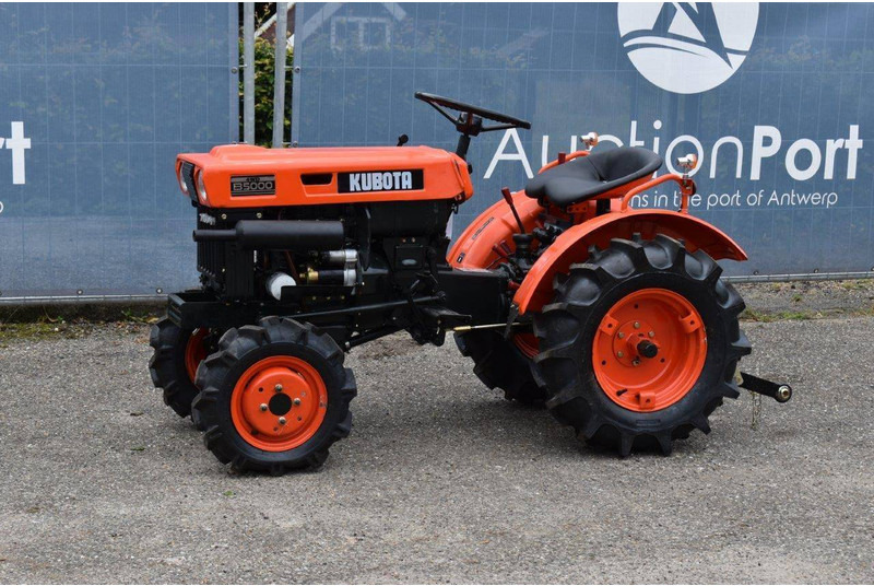 Kubota B5000 - Traktor: obrázok 1 Kubota B5000 - Traktor: obrázok 1