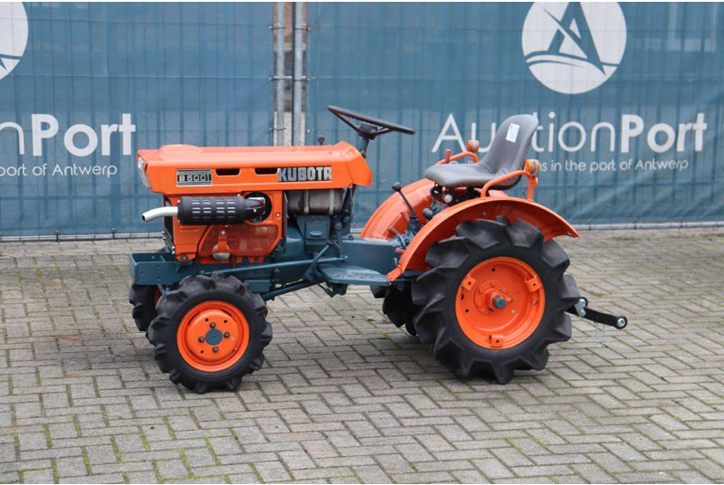 Kubota B5001 - Traktor: obrázok 1 Kubota B5001 - Traktor: obrázok 1