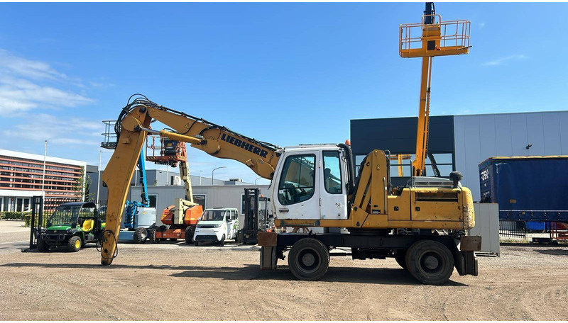 Liebherr A 904 C - Kolesové rýpadlo: obrázok 1 Liebherr A 904 C - Kolesové rýpadlo: obrázok 1