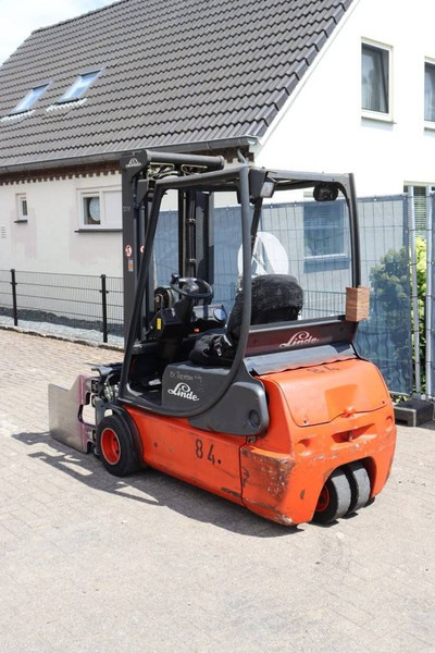 Linde E18C-02 - Elektrický vysokozdvižný vozík: obrázok 4 Linde E18C-02 - Elektrický vysokozdvižný vozík: obrázok 4