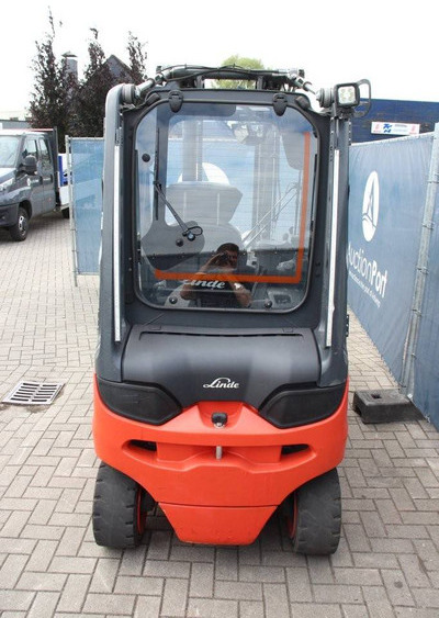 Linde E25-01 - Elektrický vysokozdvižný vozík: obrázok 4 Linde E25-01 - Elektrický vysokozdvižný vozík: obrázok 4