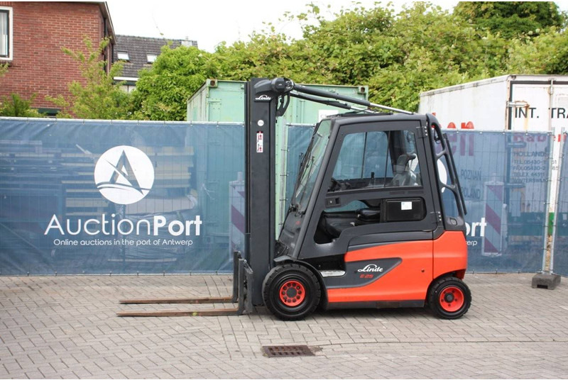 Linde E25 - Elektrický vysokozdvižný vozík: obrázok 1 Linde E25 - Elektrický vysokozdvižný vozík: obrázok 1