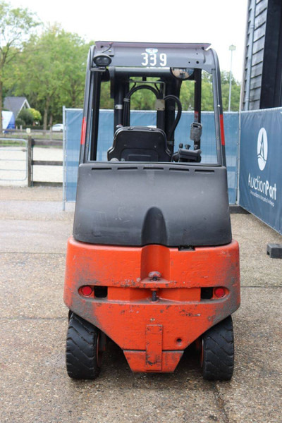 Linde E30 - Elektrický vysokozdvižný vozík: obrázok 5 Linde E30 - Elektrický vysokozdvižný vozík: obrázok 5