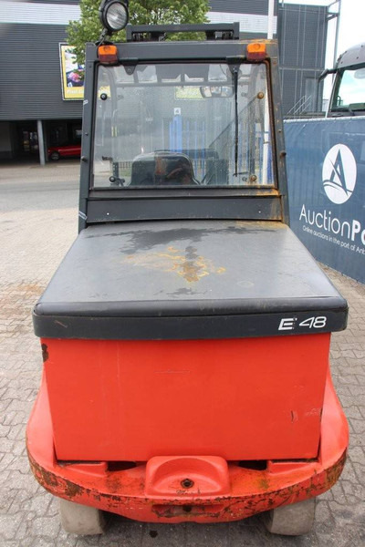 Linde E48P - Elektrický vysokozdvižný vozík: obrázok 4 Linde E48P - Elektrický vysokozdvižný vozík: obrázok 4