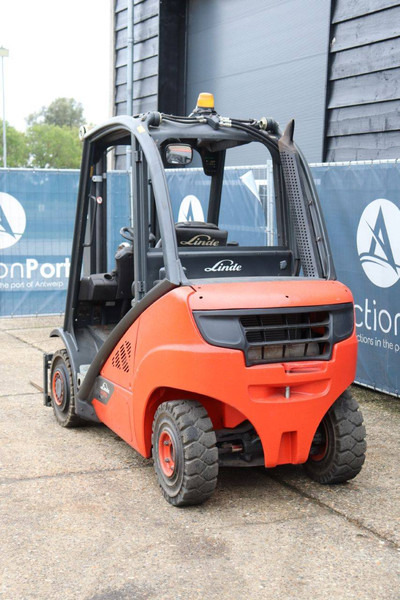 Linde H25D-02 - Dieselový vysokozdvižný vozík: obrázok 4 Linde H25D-02 - Dieselový vysokozdvižný vozík: obrázok 4