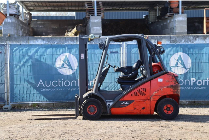 Linde H25T-02 - Dieselový vysokozdvižný vozík: obrázok 2 Linde H25T-02 - Dieselový vysokozdvižný vozík: obrázok 2