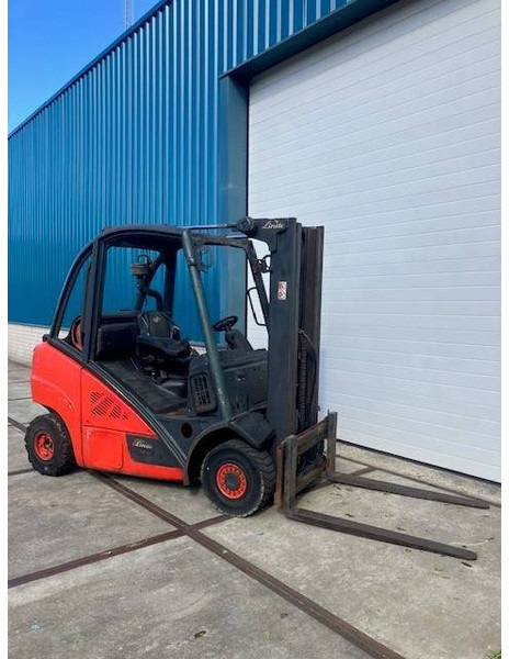 Linde H25T-02 - Dieselový vysokozdvižný vozík: obrázok 3 Linde H25T-02 - Dieselový vysokozdvižný vozík: obrázok 3