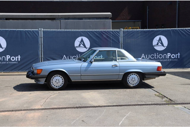Mercedes-Benz 500-serie 560 SL Roadster - Sedan: obrázok 1 Mercedes-Benz 500-serie 560 SL Roadster - Sedan: obrázok 1