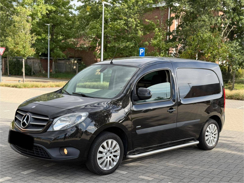 Mercedes-Benz Citan 111 CDI - Sedan: obrázok 1 Mercedes-Benz Citan 111 CDI - Sedan: obrázok 1