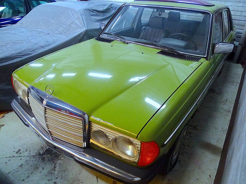 Mercedes-Benz E-Klasse (W123) _ 200 Automatic - Sedan: obrázok 1 Mercedes-Benz E-Klasse (W123) _ 200 Automatic - Sedan: obrázok 1