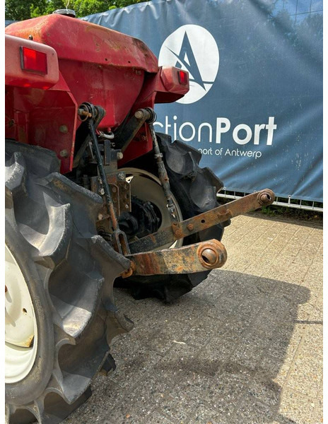 Mitsubishi MT165 - Traktor: obrázok 5 Mitsubishi MT165 - Traktor: obrázok 5