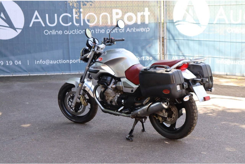 Moto Guzzi Breva 750 - Motocykel: obrázok 3 Moto Guzzi Breva 750 - Motocykel: obrázok 3