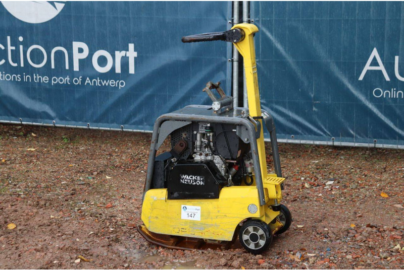 Neuson DPU3050 - Vibračná doska: obrázok 2 Neuson DPU3050 - Vibračná doska: obrázok 2