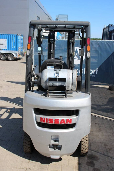 Nissan P1F 1A150 - Plynový vysokozdvižný vozík: obrázok 4 Nissan P1F 1A150 - Plynový vysokozdvižný vozík: obrázok 4