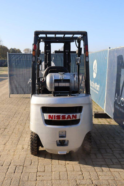 Nissan P1F1A150 - Plynový vysokozdvižný vozík: obrázok 5 Nissan P1F1A150 - Plynový vysokozdvižný vozík: obrázok 5