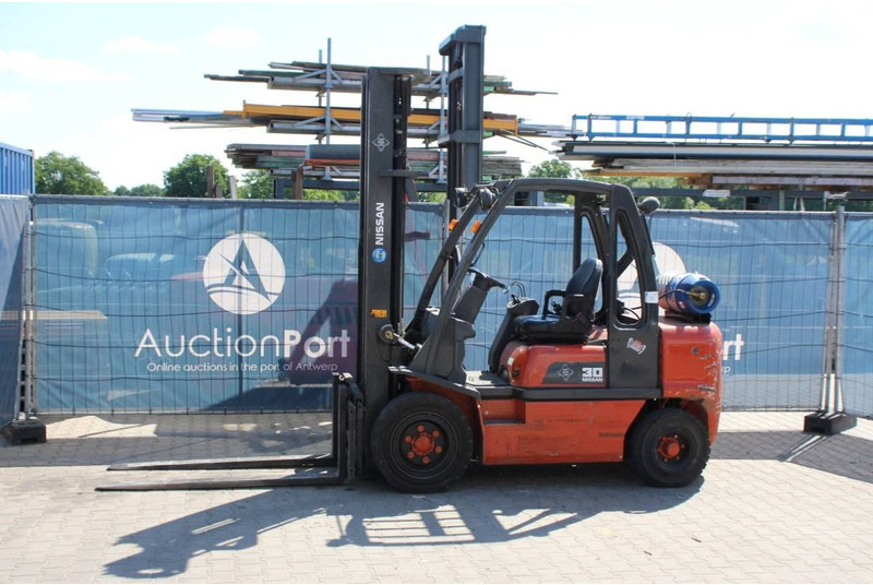 Nissan USD02A30PQ - Plynový vysokozdvižný vozík: obrázok 1 Nissan USD02A30PQ - Plynový vysokozdvižný vozík: obrázok 1