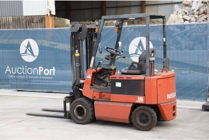 Nissan XP01 - Elektrický vysokozdvižný vozík: obrázok 3 Nissan XP01 - Elektrický vysokozdvižný vozík: obrázok 3