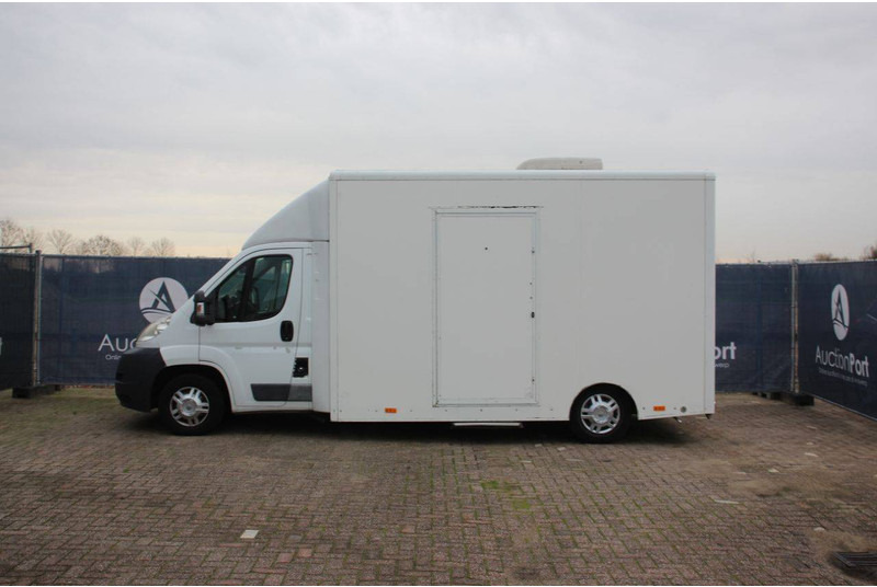 Peugeot BOXER - Dodávka skriňová nadstavba: obrázok 2 Peugeot BOXER - Dodávka skriňová nadstavba: obrázok 2