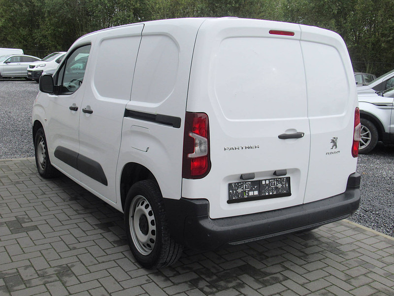 Peugeot Partner 1.5 BlueHDi Automatic - Furgon: obrázok 3 Peugeot Partner 1.5 BlueHDi Automatic - Furgon: obrázok 3