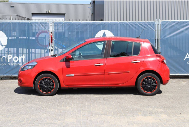 Renault Clio - Sedan: obrázok 2 Renault Clio - Sedan: obrázok 2