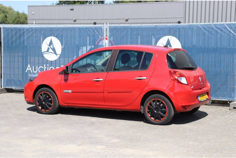 Renault Clio - Sedan: obrázok 3 Renault Clio - Sedan: obrázok 3