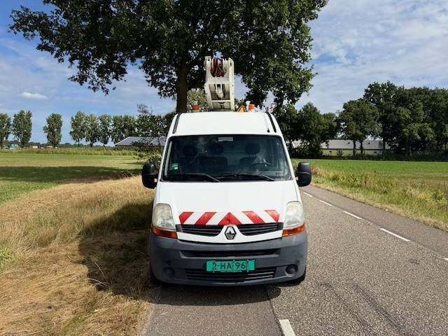 Renault Master 2.5DCI - Automobilová plošina: obrázok 3 Renault Master 2.5DCI - Automobilová plošina: obrázok 3