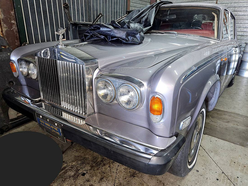 Rolls-Royce Silver Shadow II - Sedan: obrázok 1 Rolls-Royce Silver Shadow II - Sedan: obrázok 1