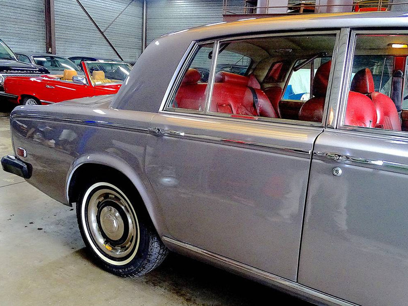 Rolls-Royce Silver Shadow II - Sedan: obrázok 2 Rolls-Royce Silver Shadow II - Sedan: obrázok 2
