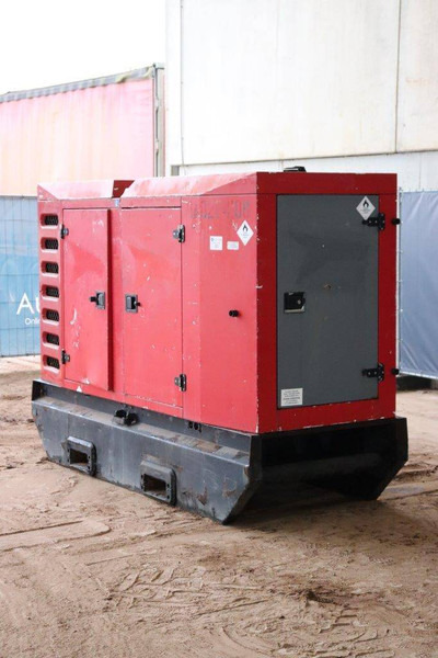 SDMO R145 - Elektrický generátor: obrázok 4 SDMO R145 - Elektrický generátor: obrázok 4
