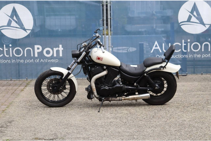 Suzuki VS 1400 - Motocykel: obrázok 2 Suzuki VS 1400 - Motocykel: obrázok 2
