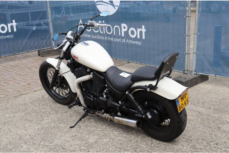 Suzuki VS 1400 - Motocykel: obrázok 4 Suzuki VS 1400 - Motocykel: obrázok 4