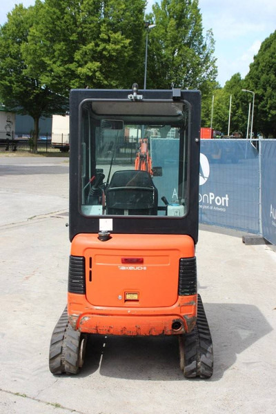 Takeuchi TB016 - Mini rýpadlo: obrázok 4 Takeuchi TB016 - Mini rýpadlo: obrázok 4