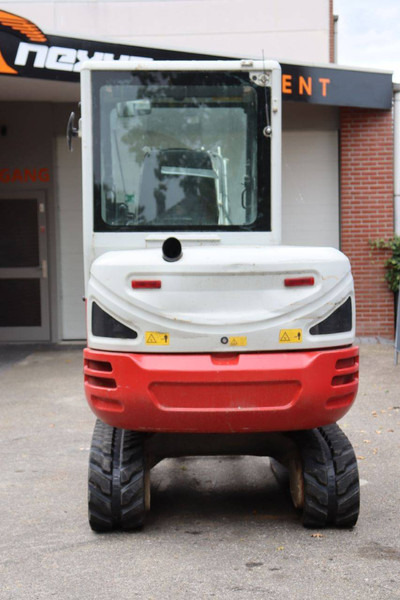 Takeuchi TB230 - Pásové rýpadlo: obrázok 5 Takeuchi TB230 - Pásové rýpadlo: obrázok 5