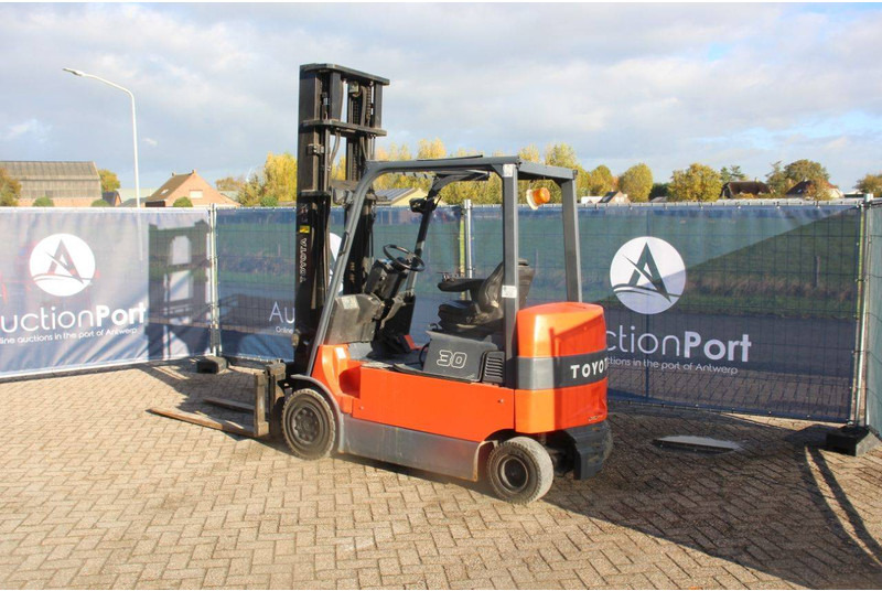 Toyota 7FBMF30 - Elektrický vysokozdvižný vozík: obrázok 3 Toyota 7FBMF30 - Elektrický vysokozdvižný vozík: obrázok 3