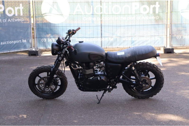 Triumph Bonneville 865 - Motocykel: obrázok 2 Triumph Bonneville 865 - Motocykel: obrázok 2