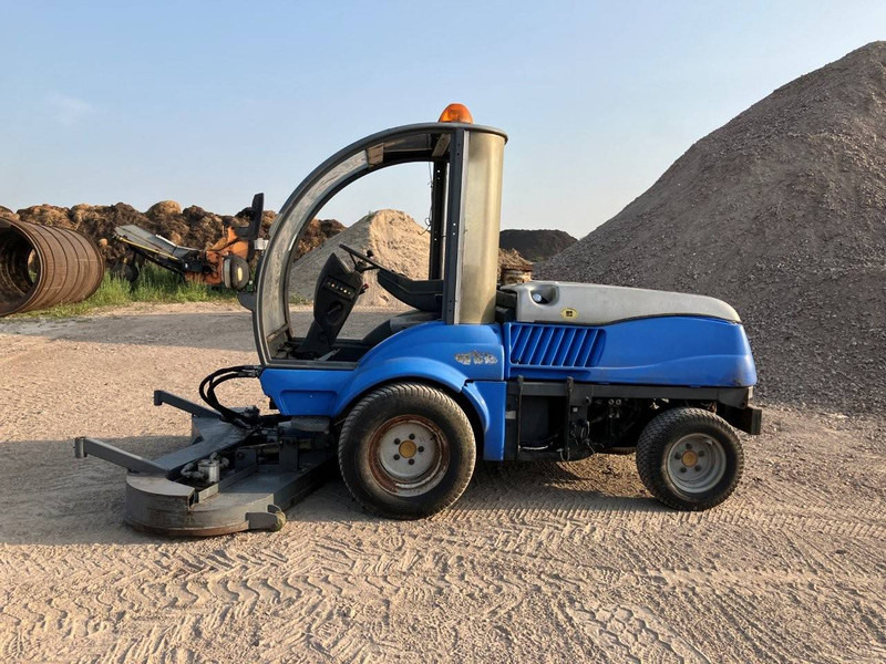 Vandy - Záhradná kosačka: obrázok 2 Vandy - Záhradná kosačka: obrázok 2