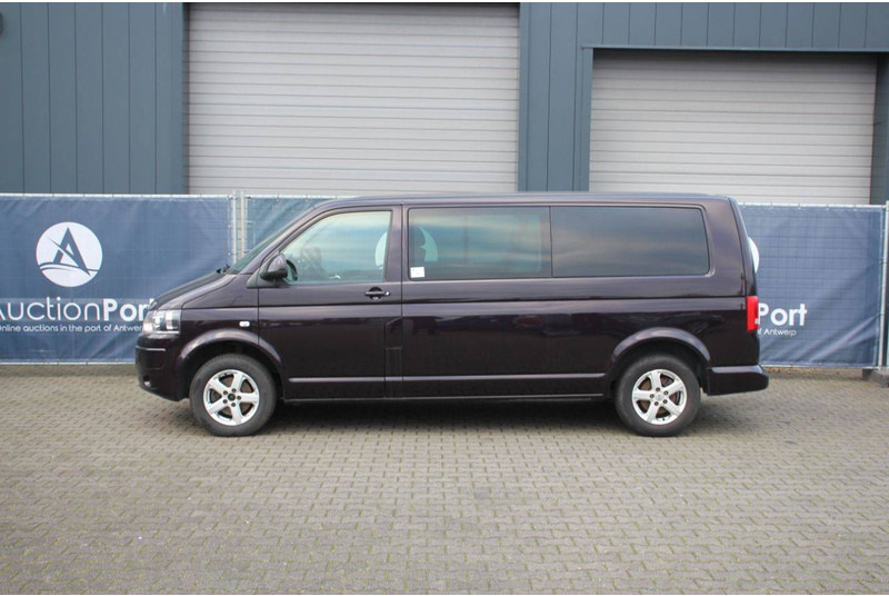 Volkswagen Caravelle - Furgon: obrázok 2 Volkswagen Caravelle - Furgon: obrázok 2