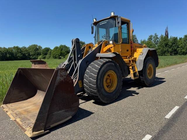 Volvo L110E - Kolesový nakladač: obrázok 3 Volvo L110E - Kolesový nakladač: obrázok 3