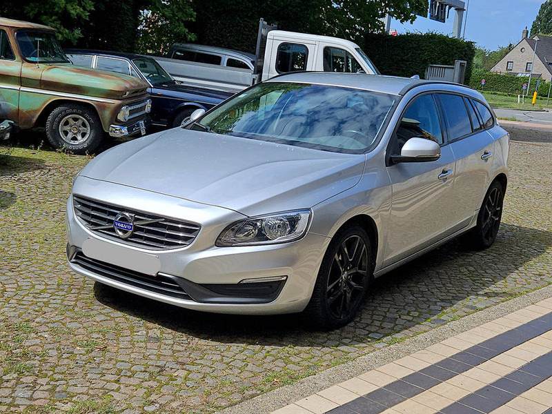 Volvo V60 D3 - Sedan: obrázok 1 Volvo V60 D3 - Sedan: obrázok 1