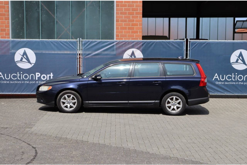 Volvo V70 - Automobil: obrázok 2 Volvo V70 - Automobil: obrázok 2
