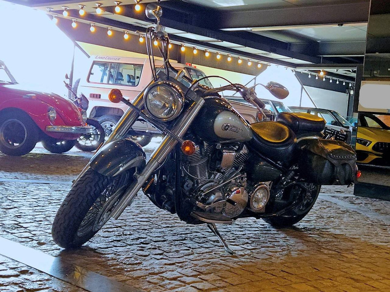 Yamaha Road Star XV 1600 - Motocykel: obrázok 1 Yamaha Road Star XV 1600 - Motocykel: obrázok 1
