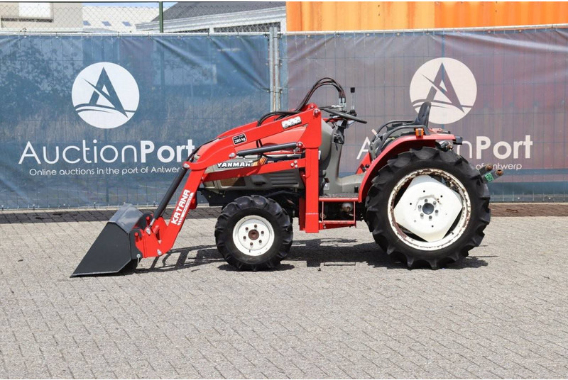 Yanmar F-2000 - Traktor: obrázok 2 Yanmar F-2000 - Traktor: obrázok 2