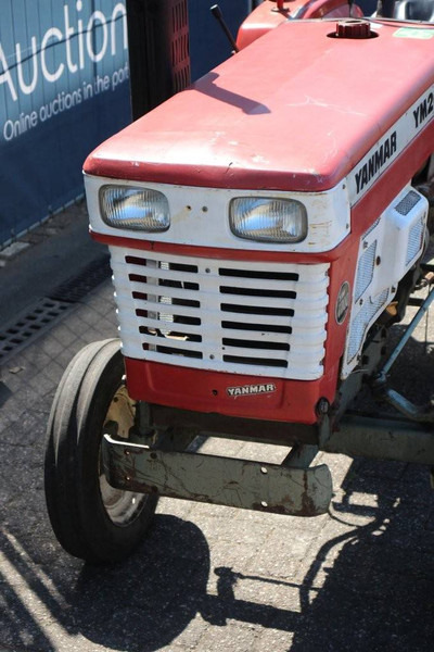 Traktor Yanmar YM2000: obrázok 9