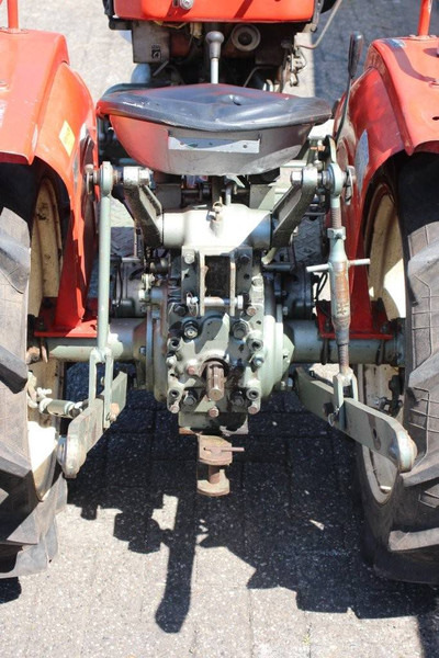 Traktor Yanmar YM2000: obrázok 16