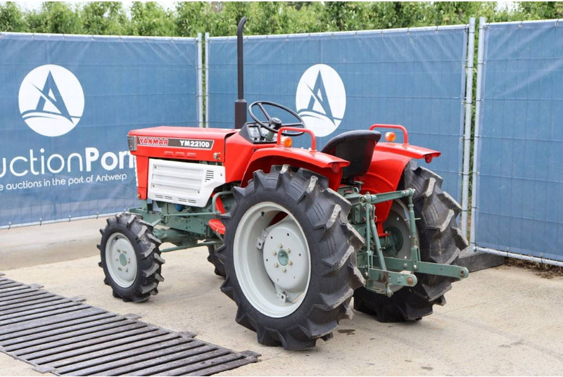 Yanmar YM2210D - Traktor: obrázok 4 Yanmar YM2210D - Traktor: obrázok 4