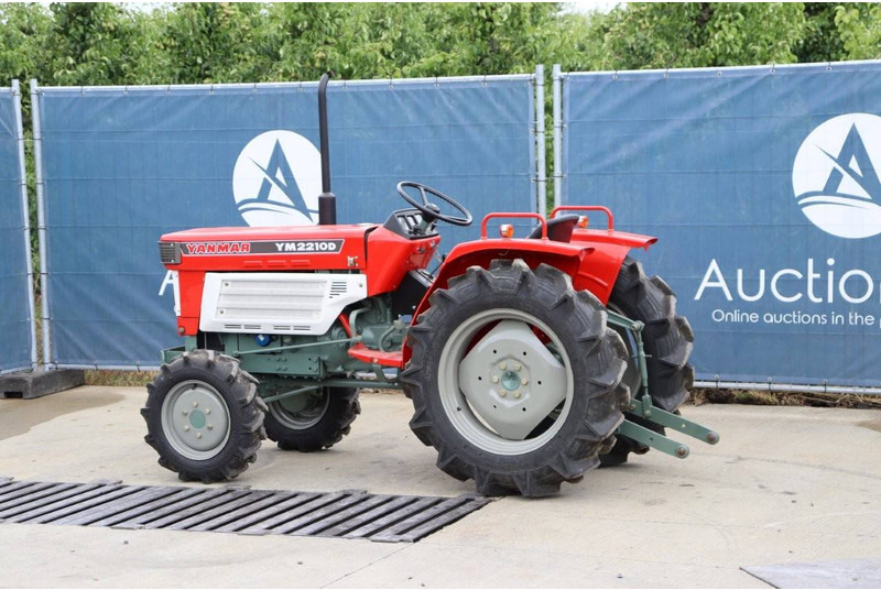 Yanmar YM2210D - Traktor: obrázok 3 Yanmar YM2210D - Traktor: obrázok 3