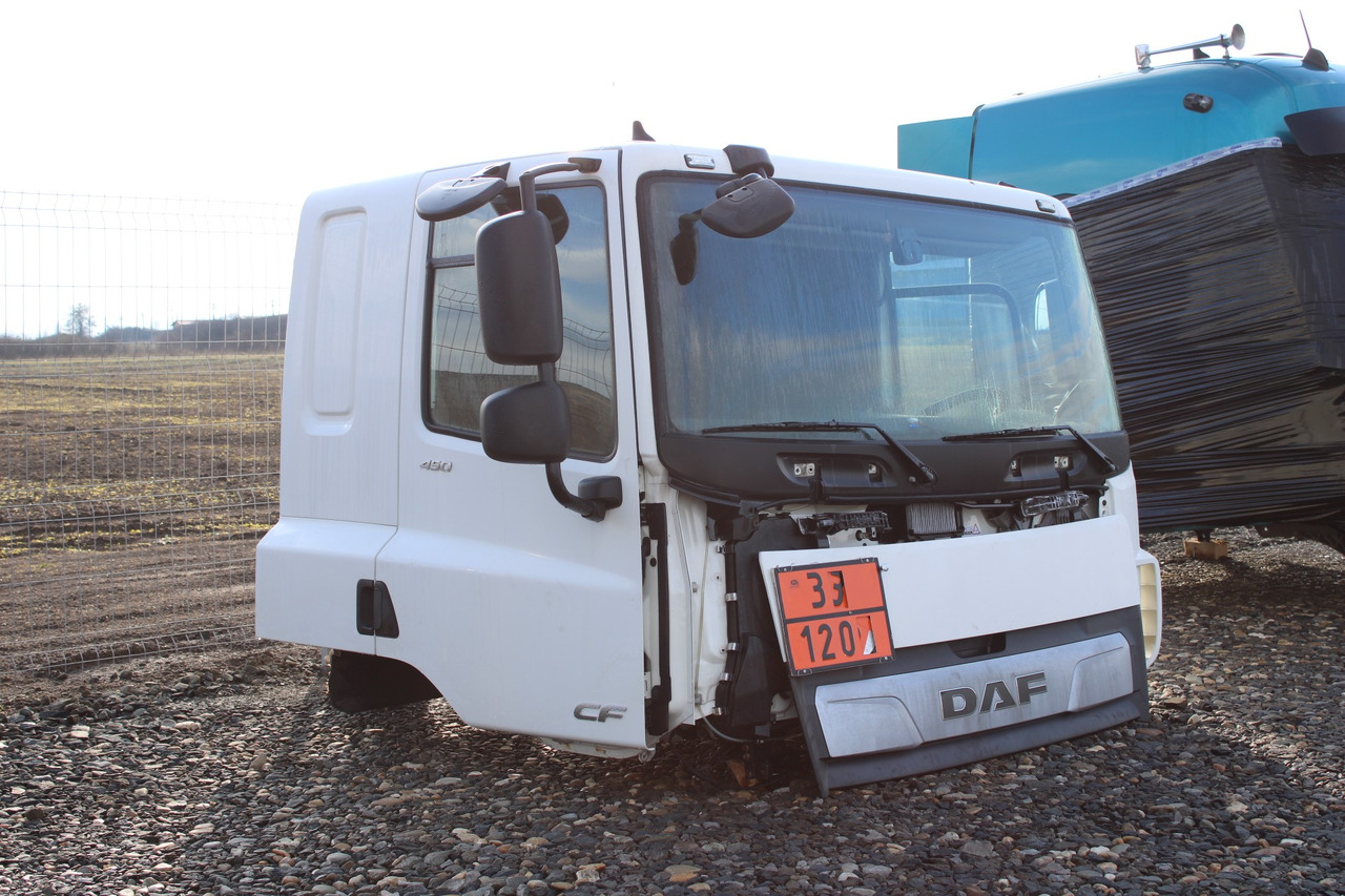 CABINA DAF CF SLEEPER CAB L2H1 - Kabína pre Nákladné auto: obrázok 2 CABINA DAF CF SLEEPER CAB L2H1 - Kabína pre Nákladné auto: obrázok 2