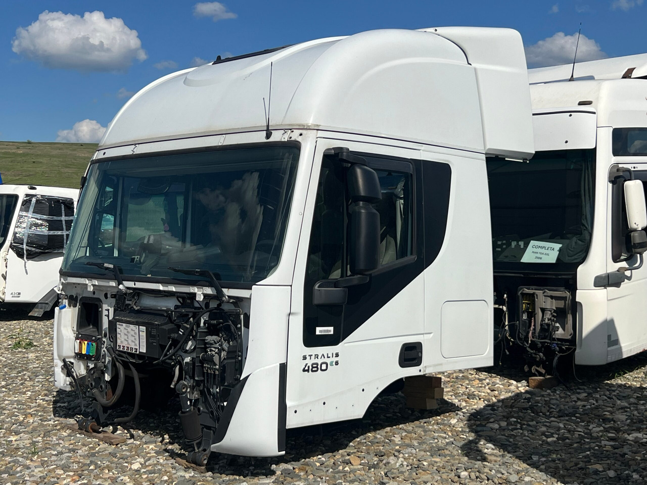 CABINA IVECO STRALIS HI-WAY 5801758707, 5801758694 - Kabína pre Nákladné auto: obrázok 3 CABINA IVECO STRALIS HI-WAY 5801758707, 5801758694 - Kabína pre Nákladné auto: obrázok 3